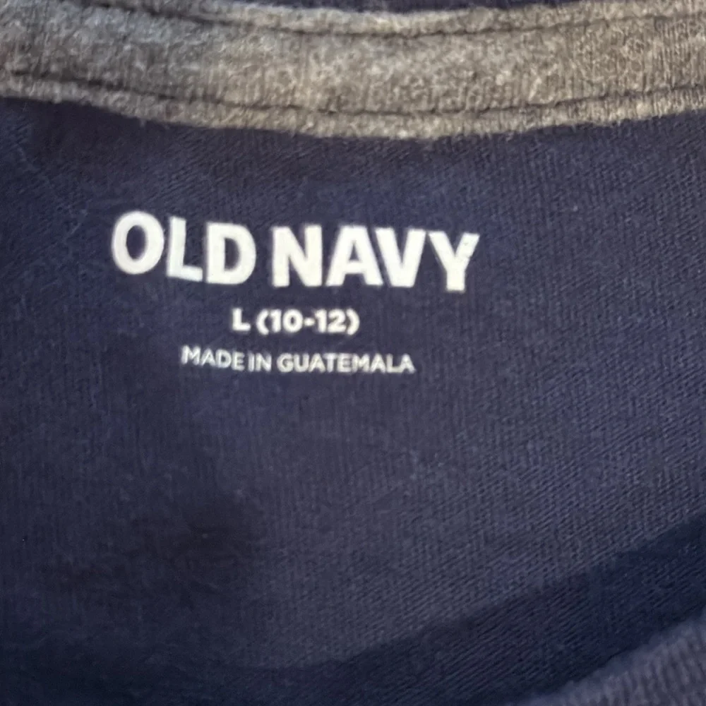 Bundle of 2 Old Navy t-shirts, sz L